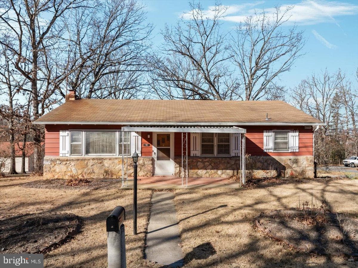 16 Sundance Retreat Lane photo 2