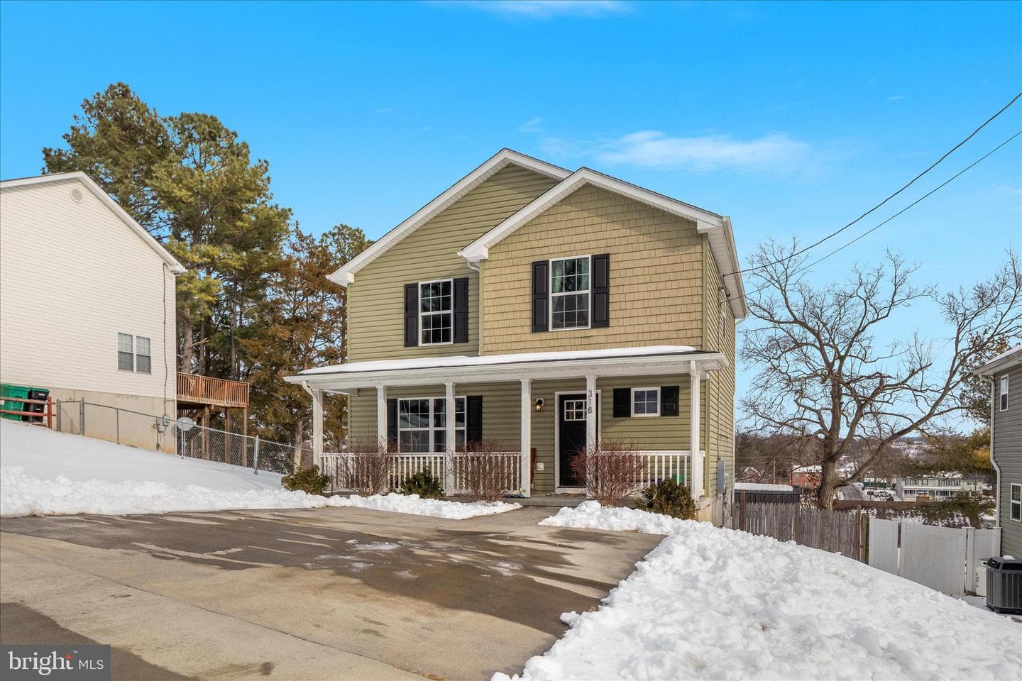 318 Newman Street photo 36