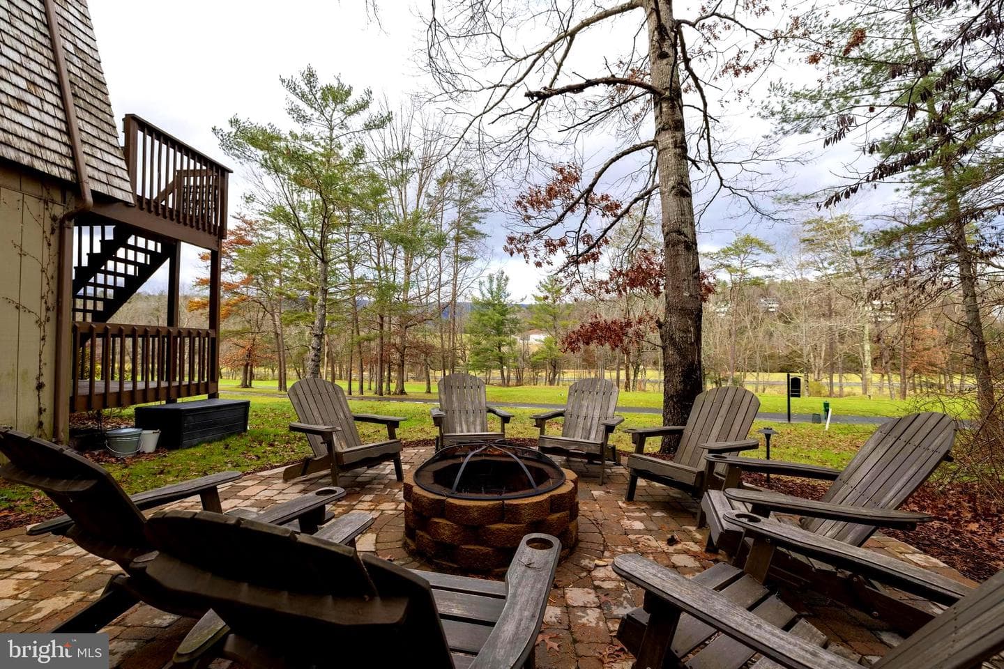1667 Fairway Drive photo 2
