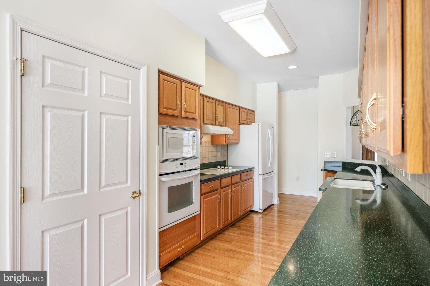 207 Donna Drive photo 4