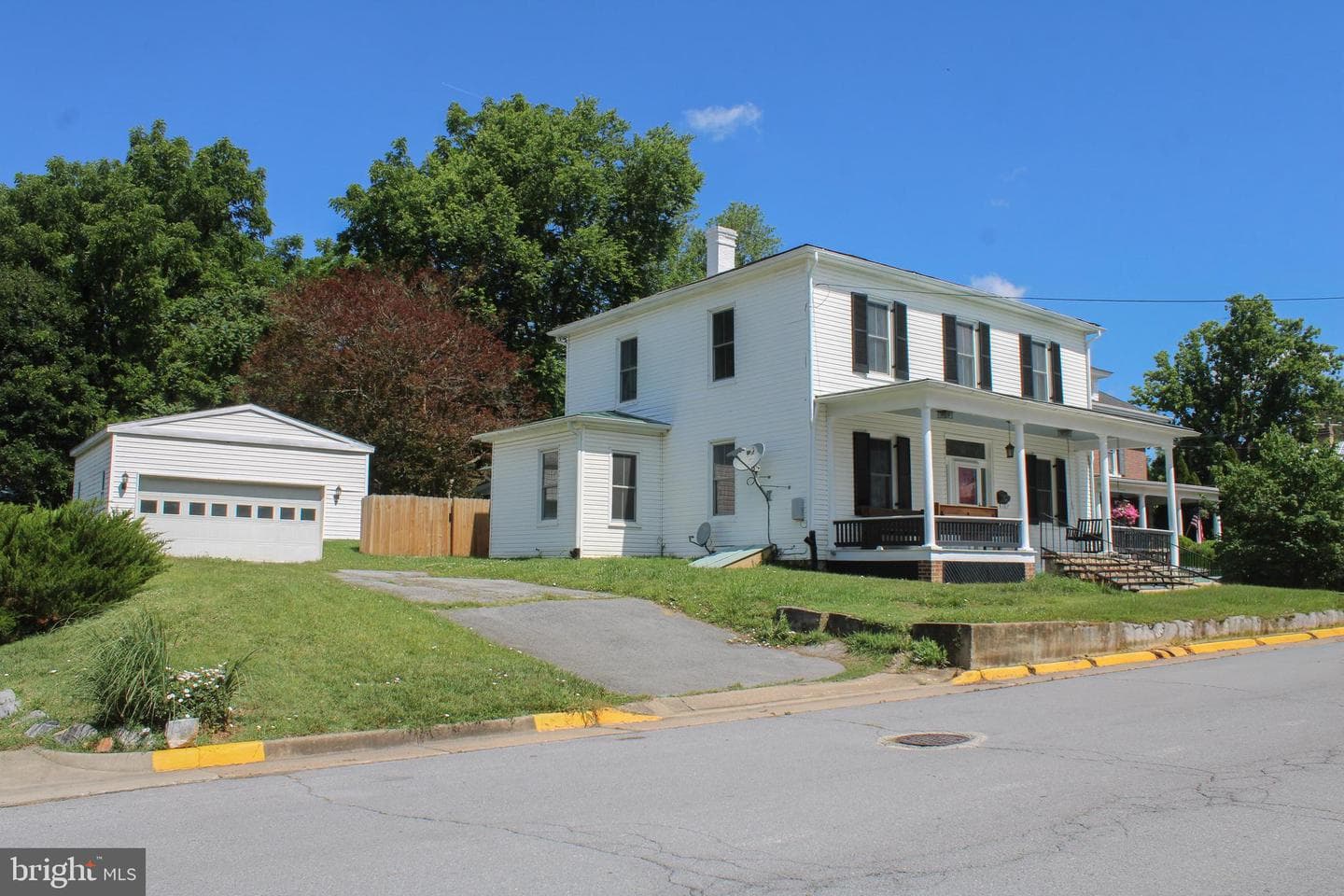 316 S Muhlenberg Street, Woodstock