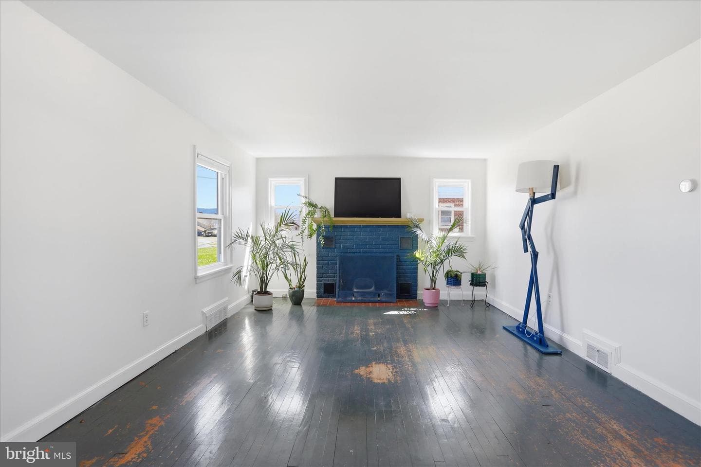 225 Fairground Road photo 6