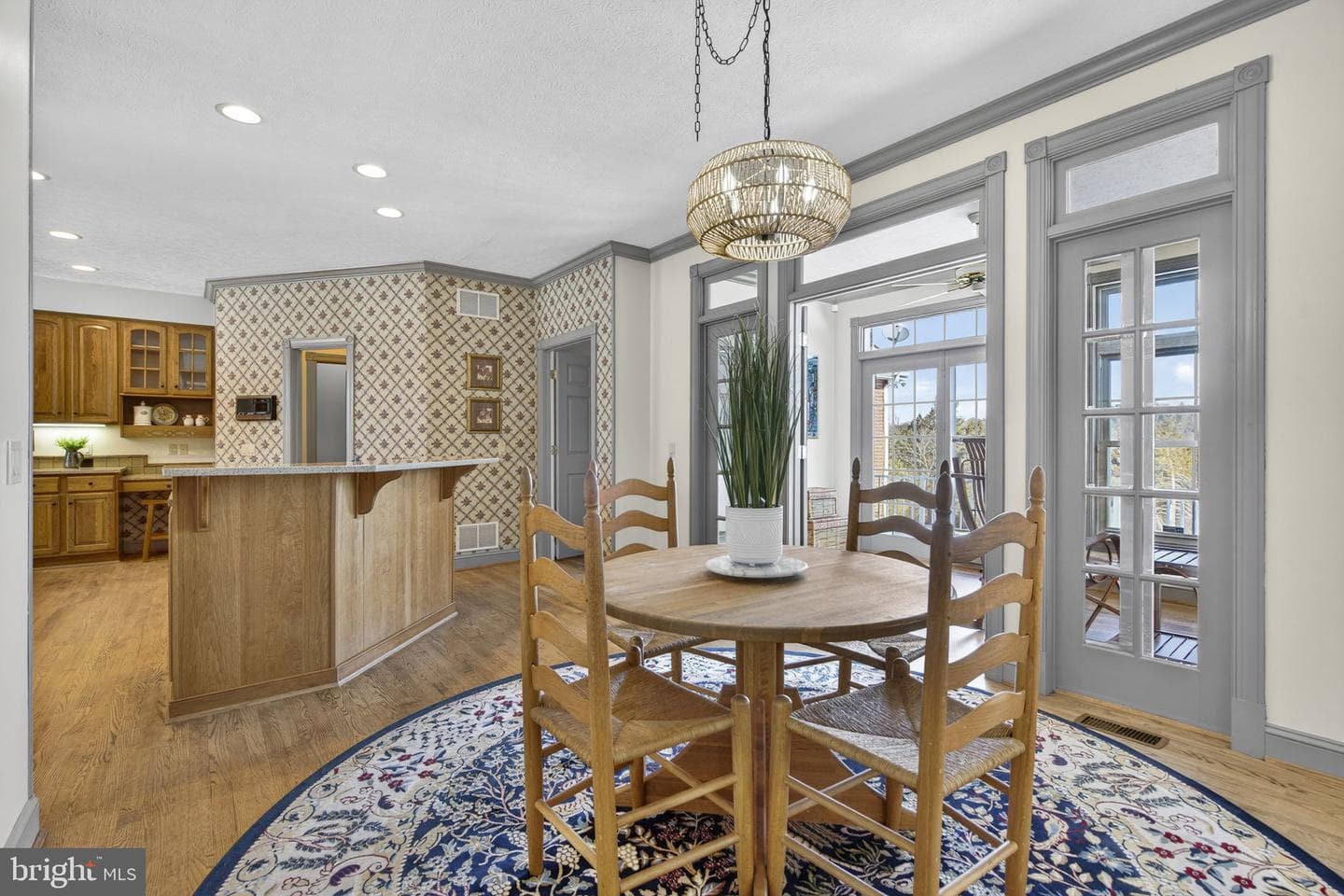 256 Cliffside Drive photo 18