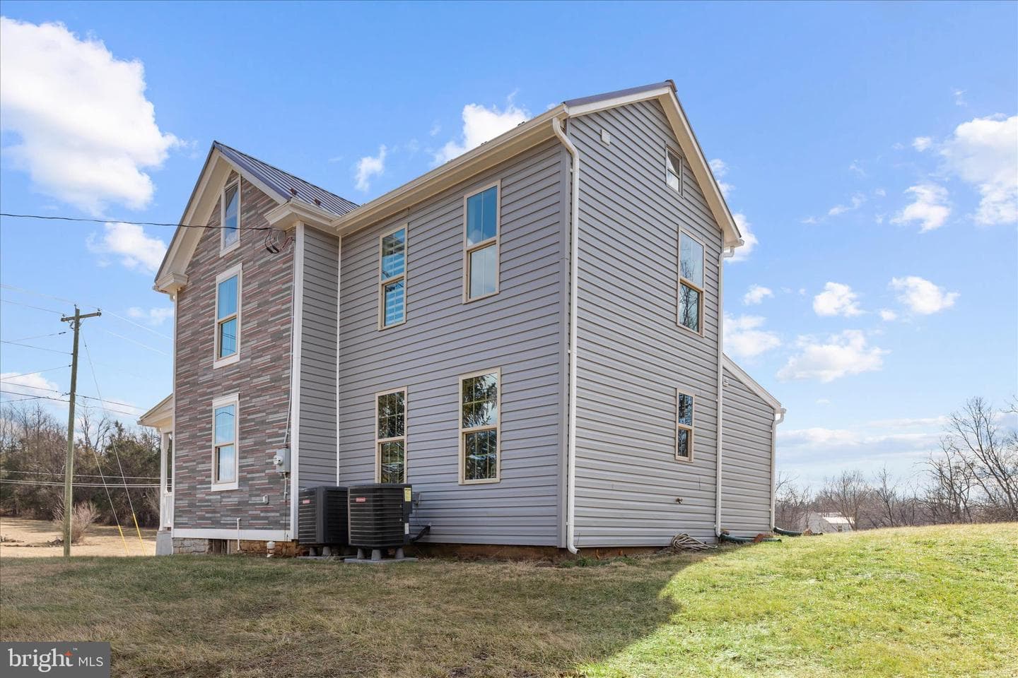 1197 John Marshall Highway photo 42