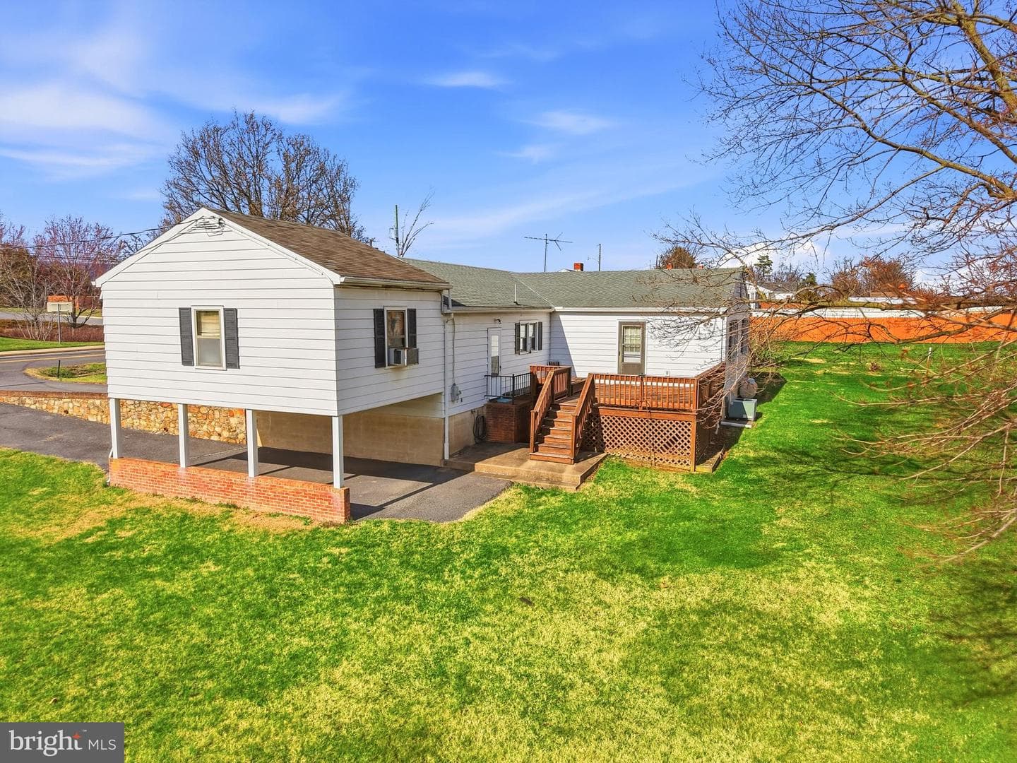 1081 Hisey Avenue photo 18