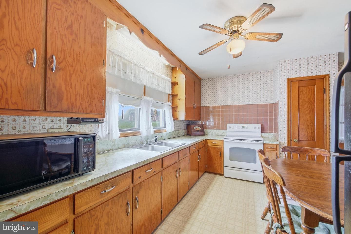 1081 Hisey Avenue photo 40