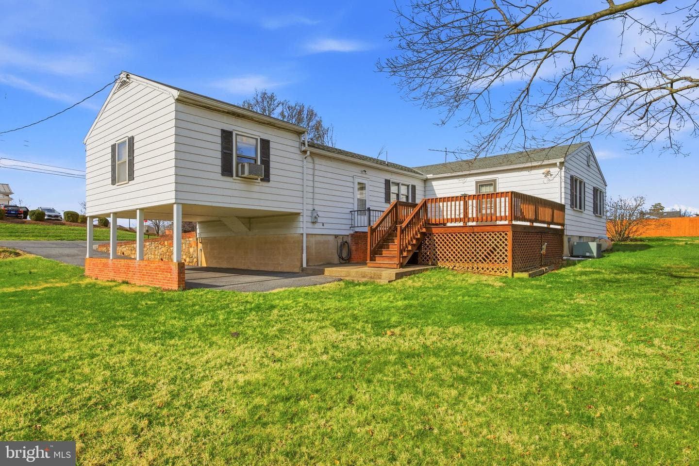 1081 Hisey Avenue photo 6