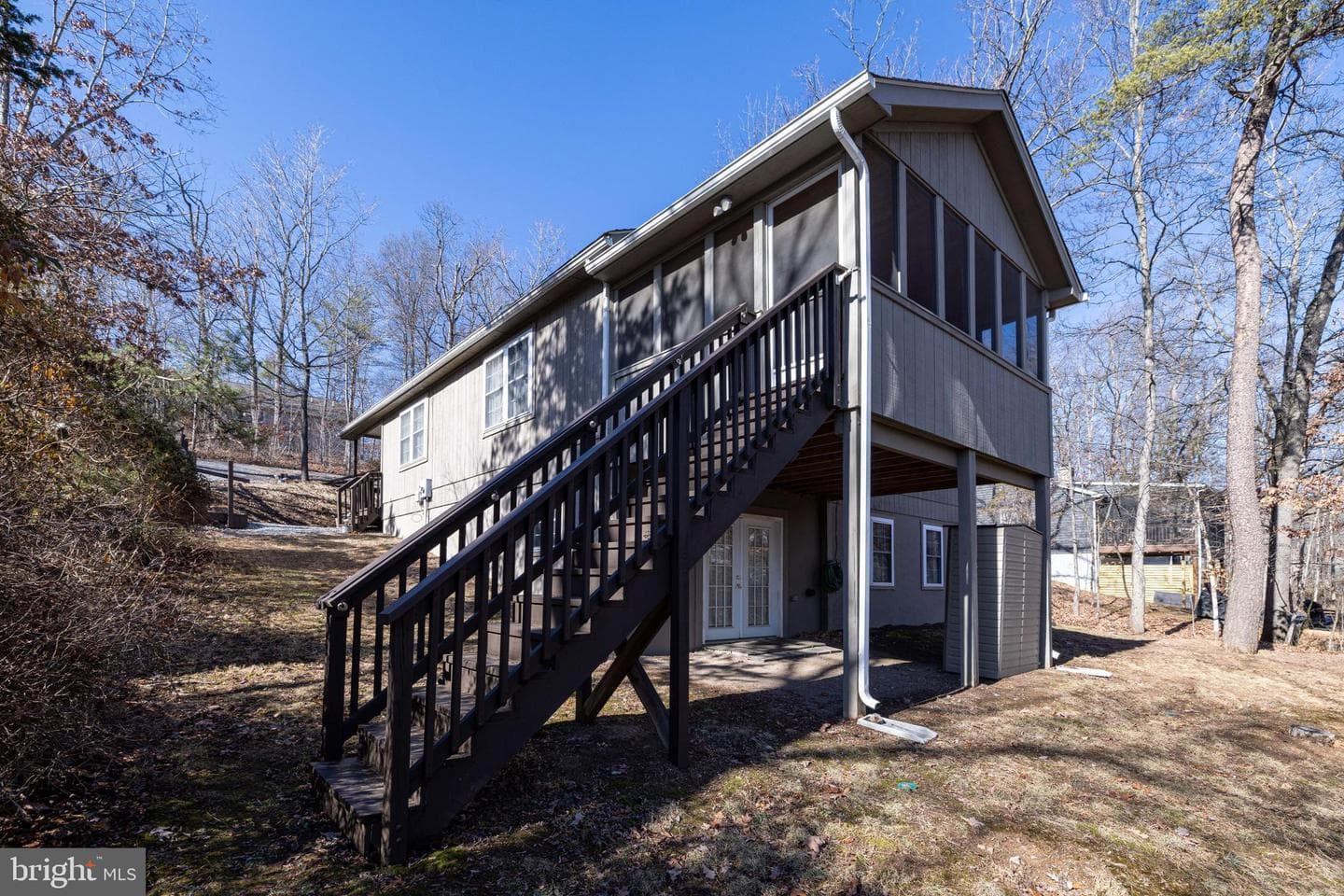 86 Maple Avenue photo 36