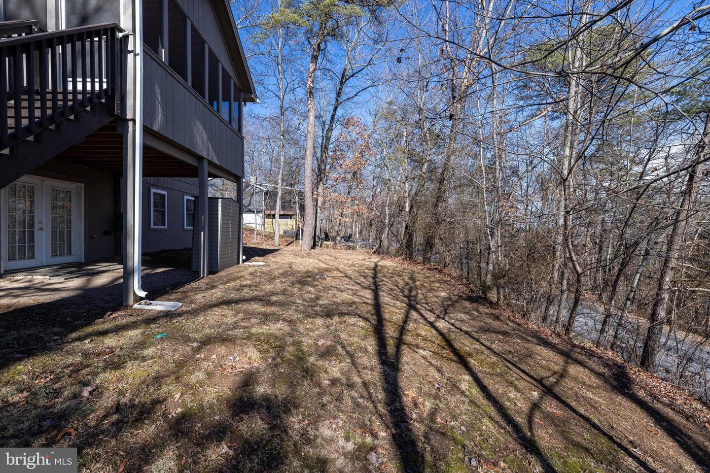 86 Maple Avenue photo 39