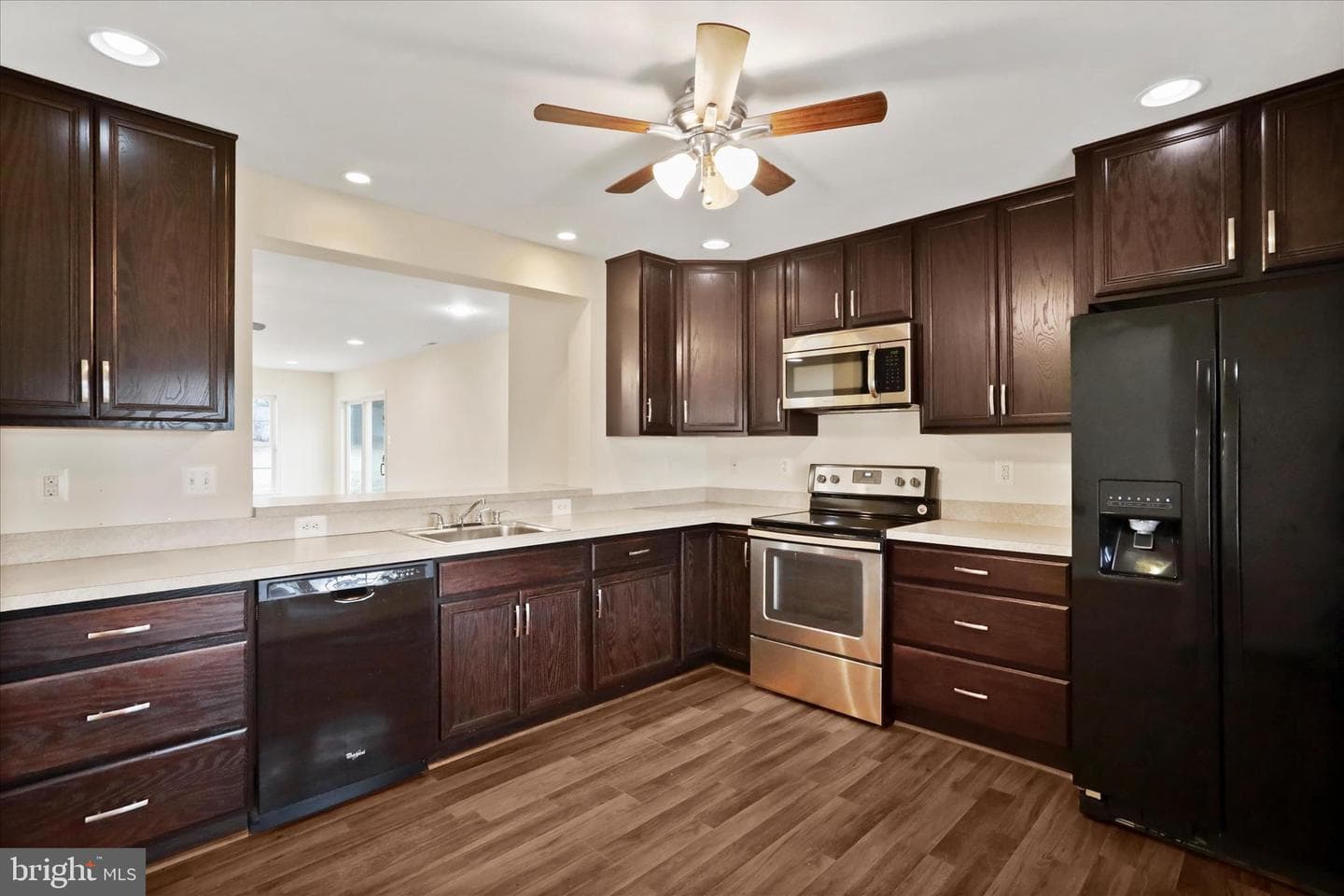 241 Grover Road photo 5