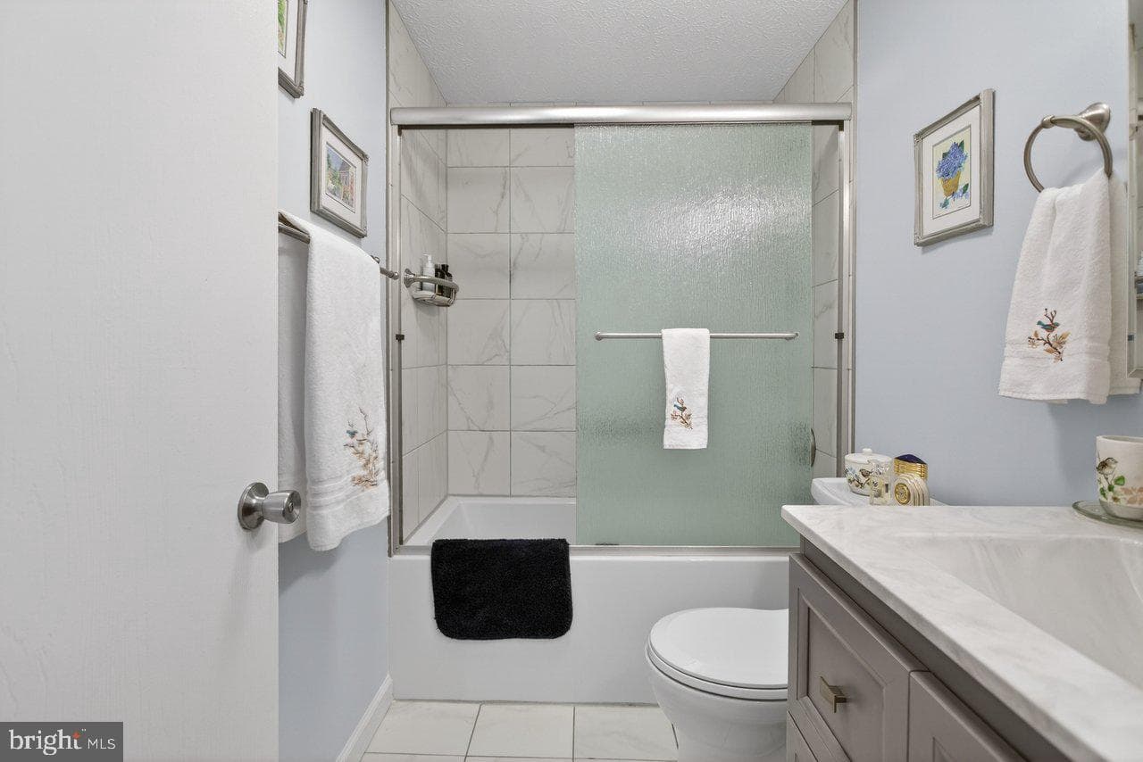 60 Marguerite Drive photo 43