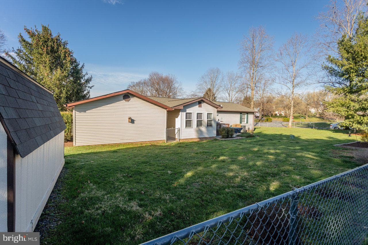 60 Marguerite Drive photo 45