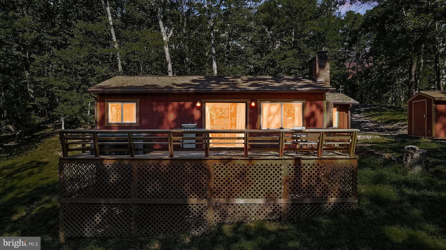 291 Judd Lane photo 16