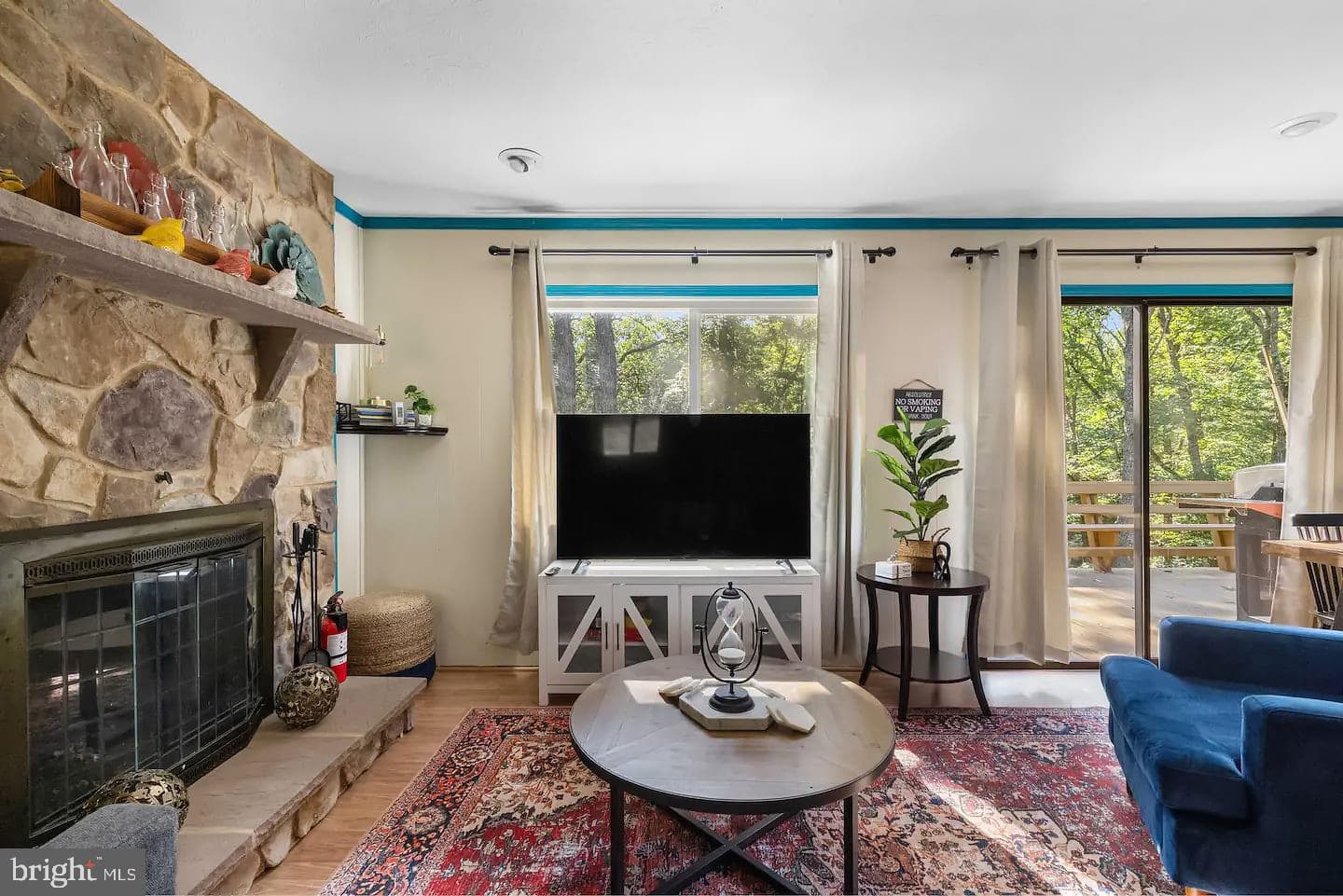 291 Judd Lane photo 8