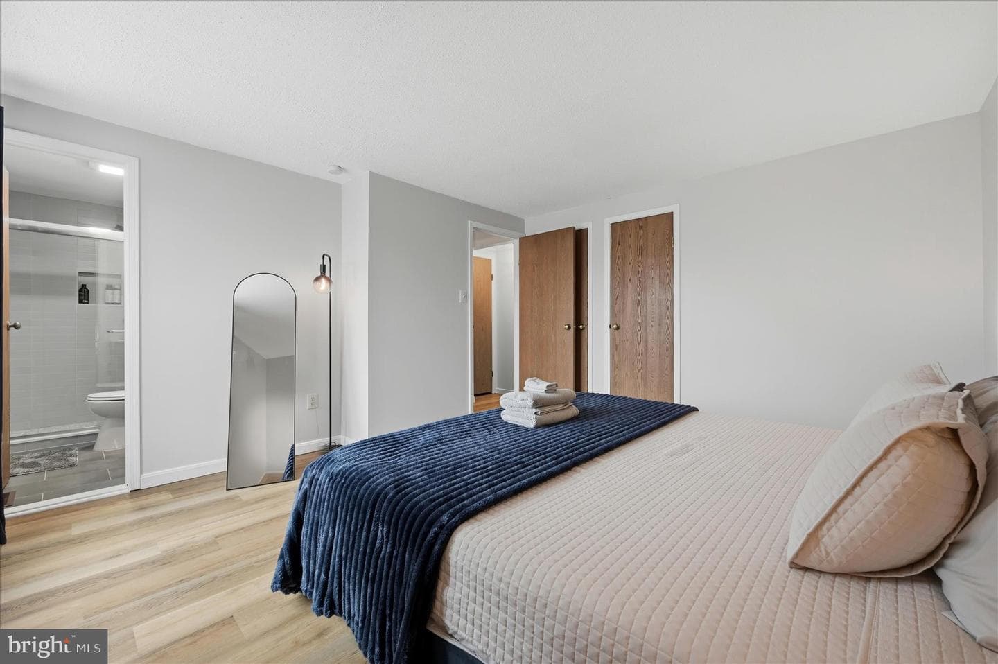 475 King St A #13 A photo 30