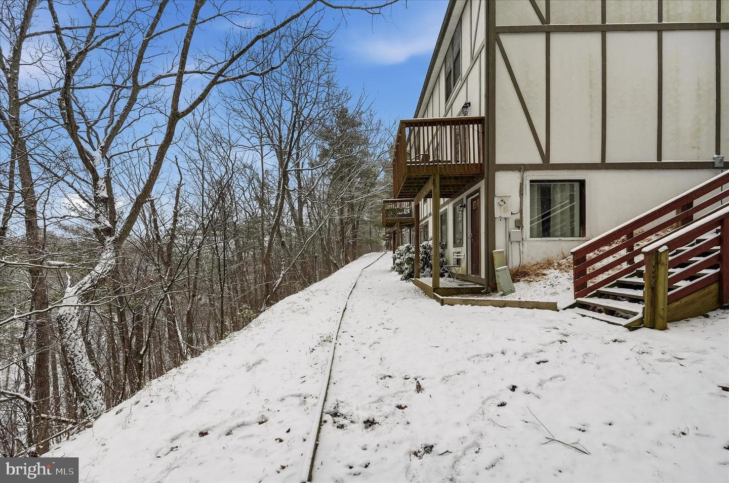 475 King St A #13 A photo 34
