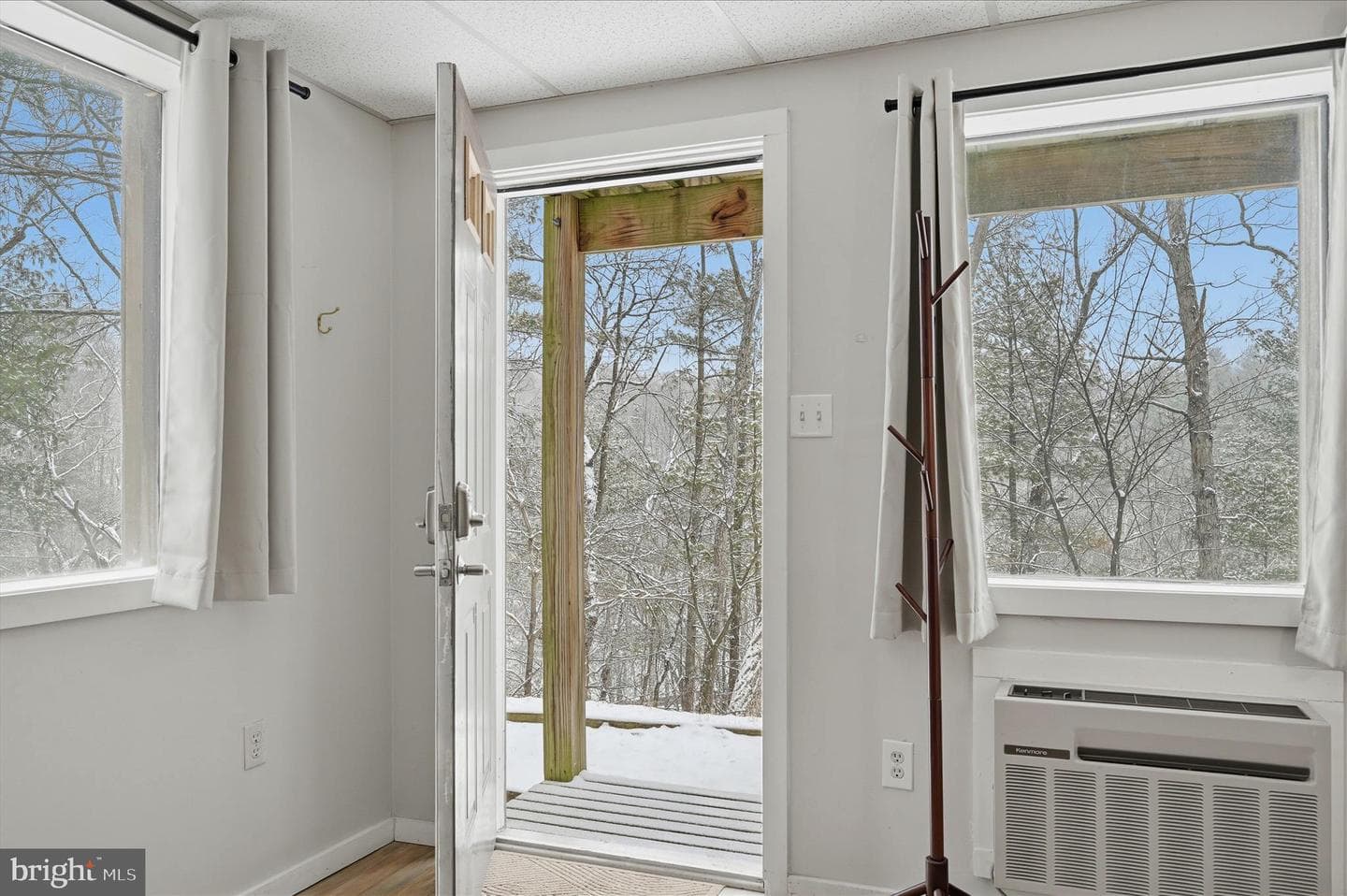 475 King St A #13 A photo 36