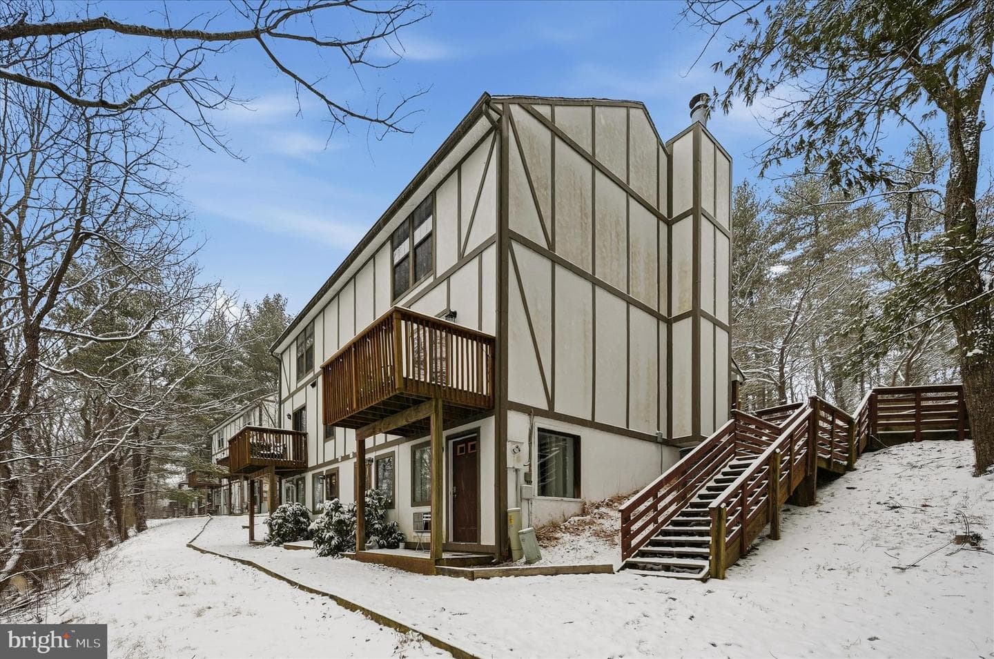 475 King St A #13 A photo 47