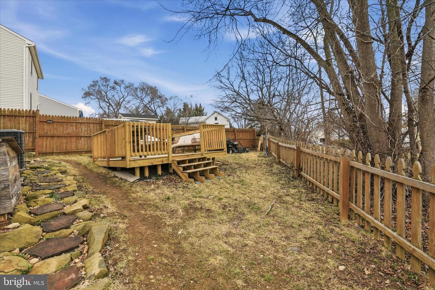322 Alsberry Street photo 36