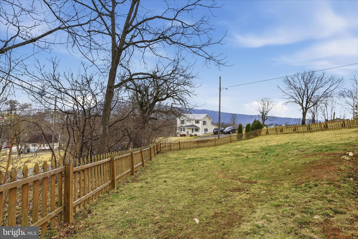 322 Alsberry Street photo 37