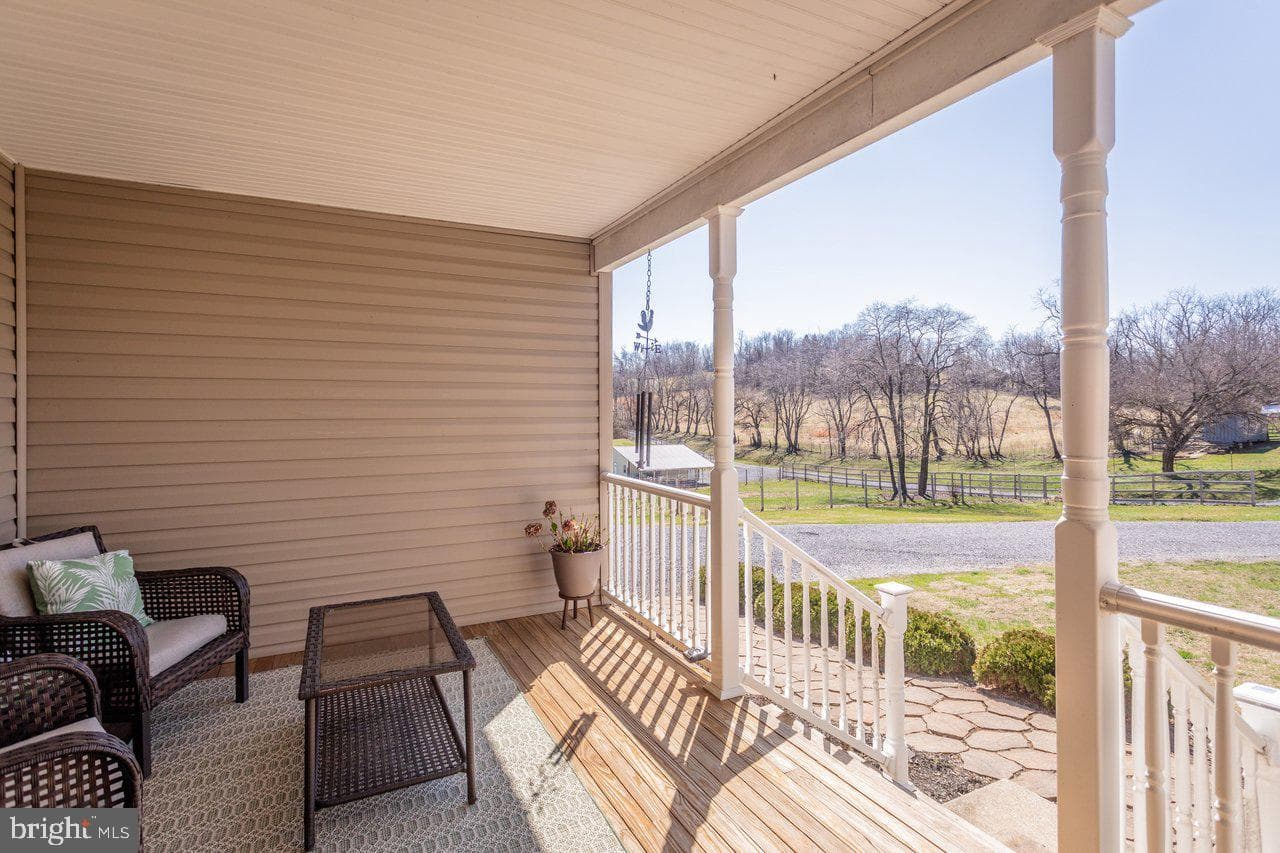 798 Turkey Knob Road photo 3