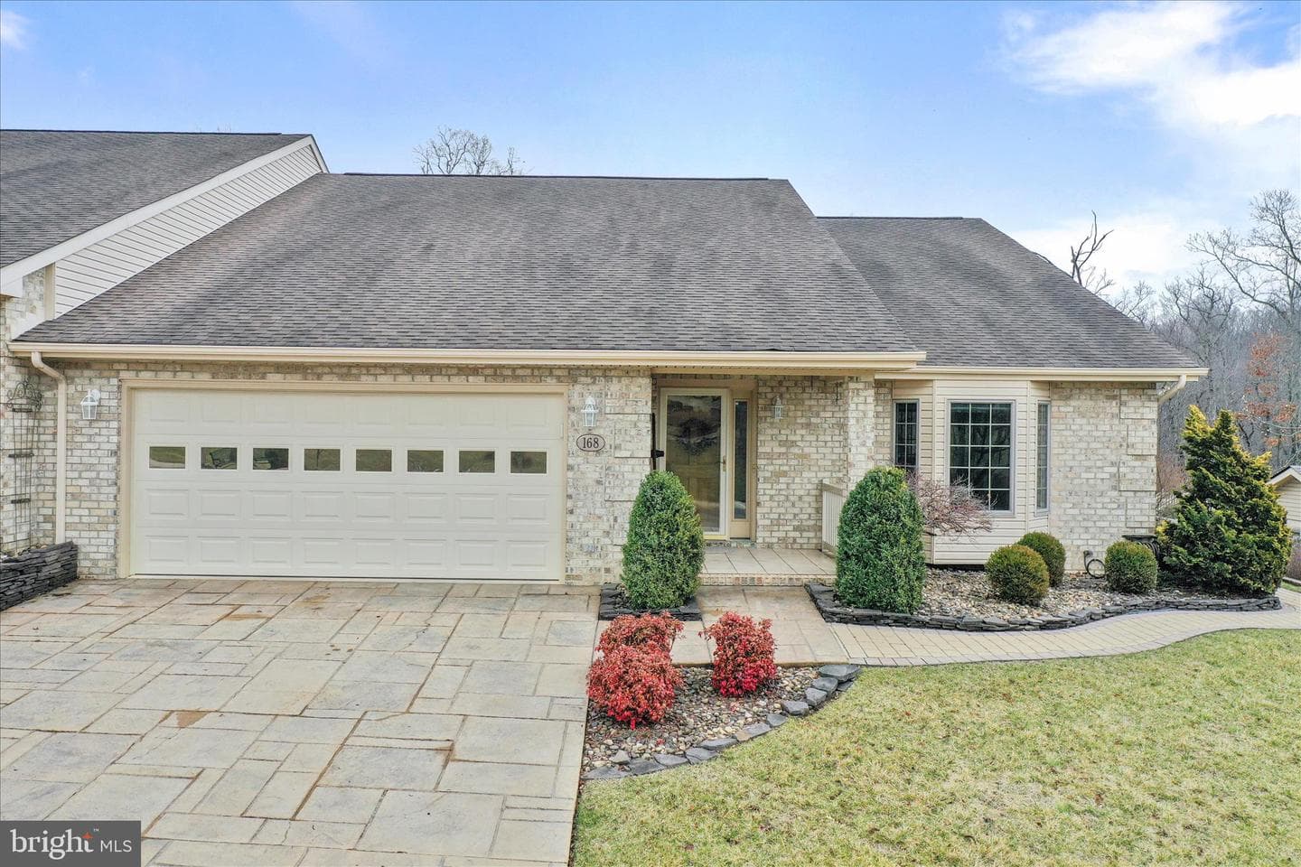 168 Stony Pointe Way photo 3