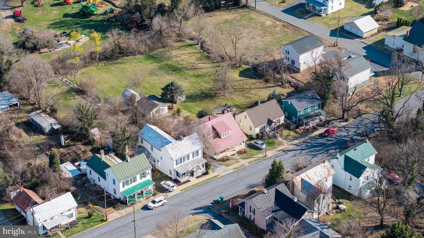 224 N Church Street photo 70