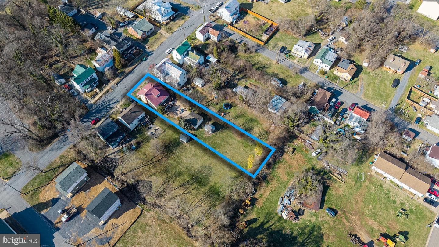 224 N Church Street photo 72