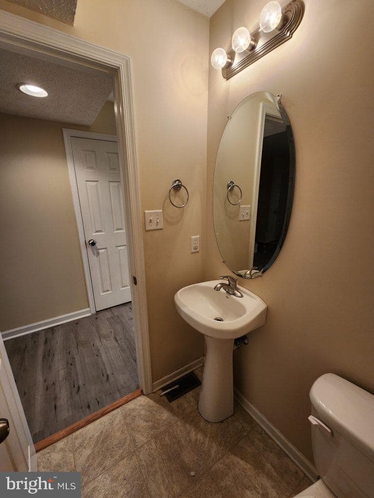 407 Stonewall Street photo 24