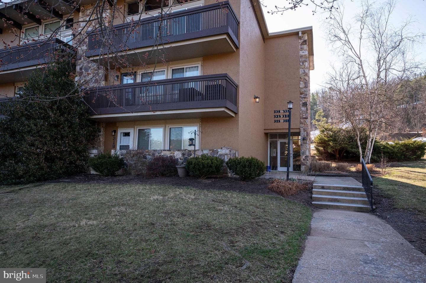 1814 Fairway #327 photo 3