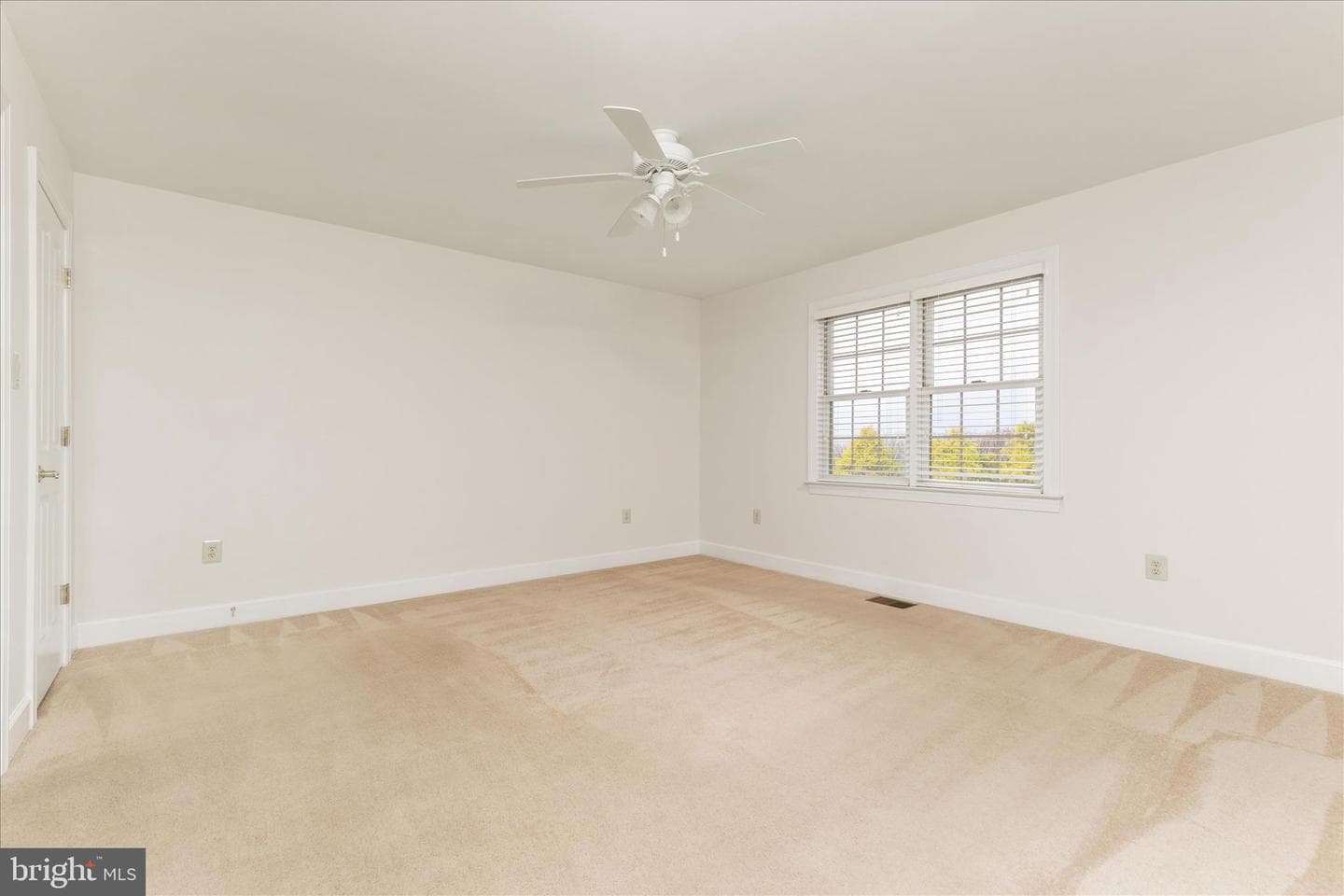 154 Daniel Court photo 17