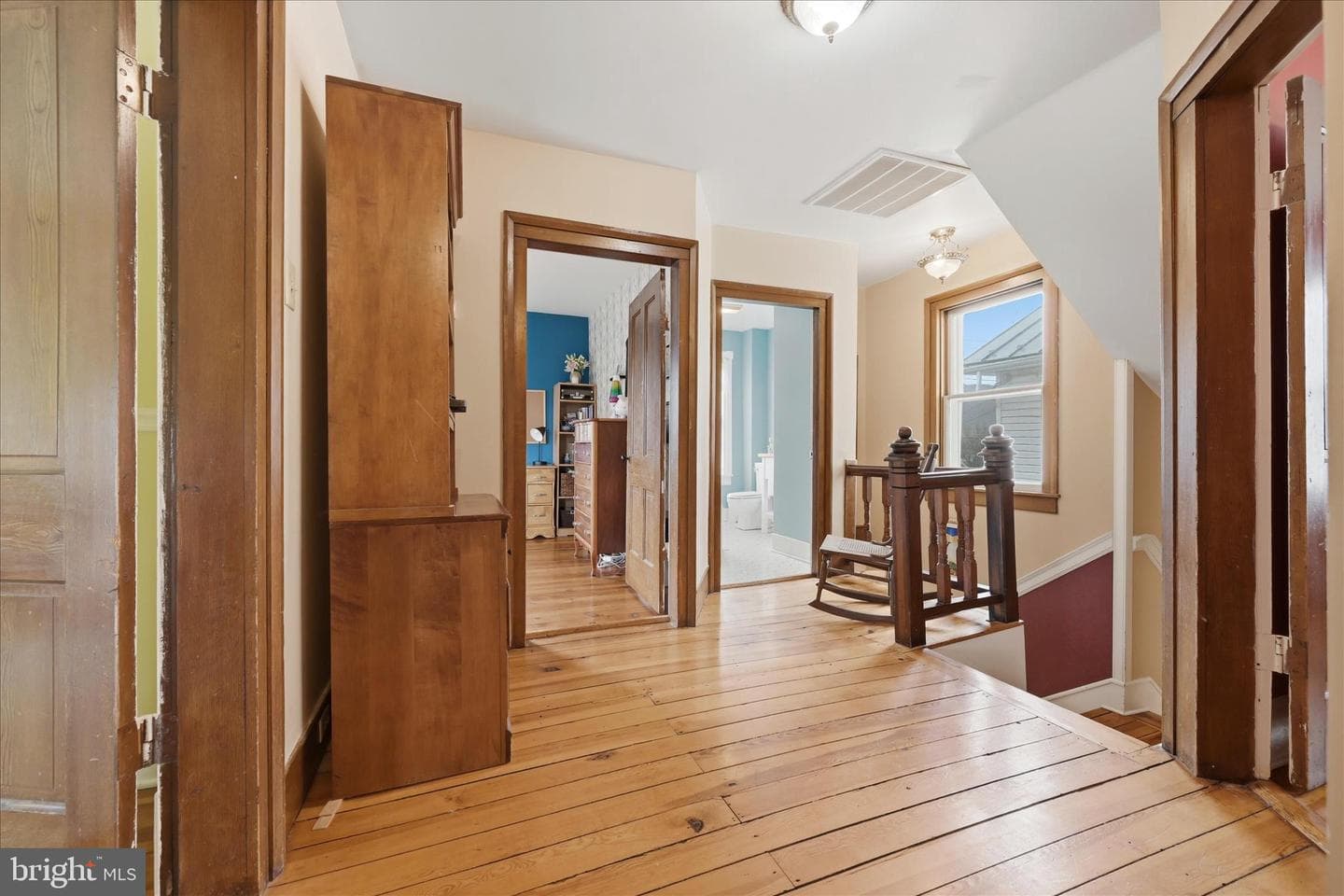 220 S Massanuten Street photo 35