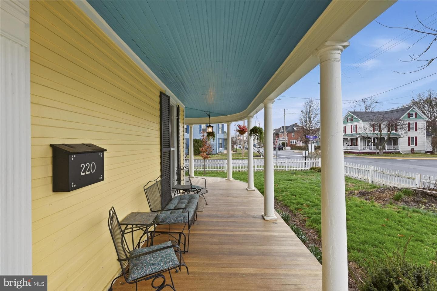 220 S Massanuten Street photo 6