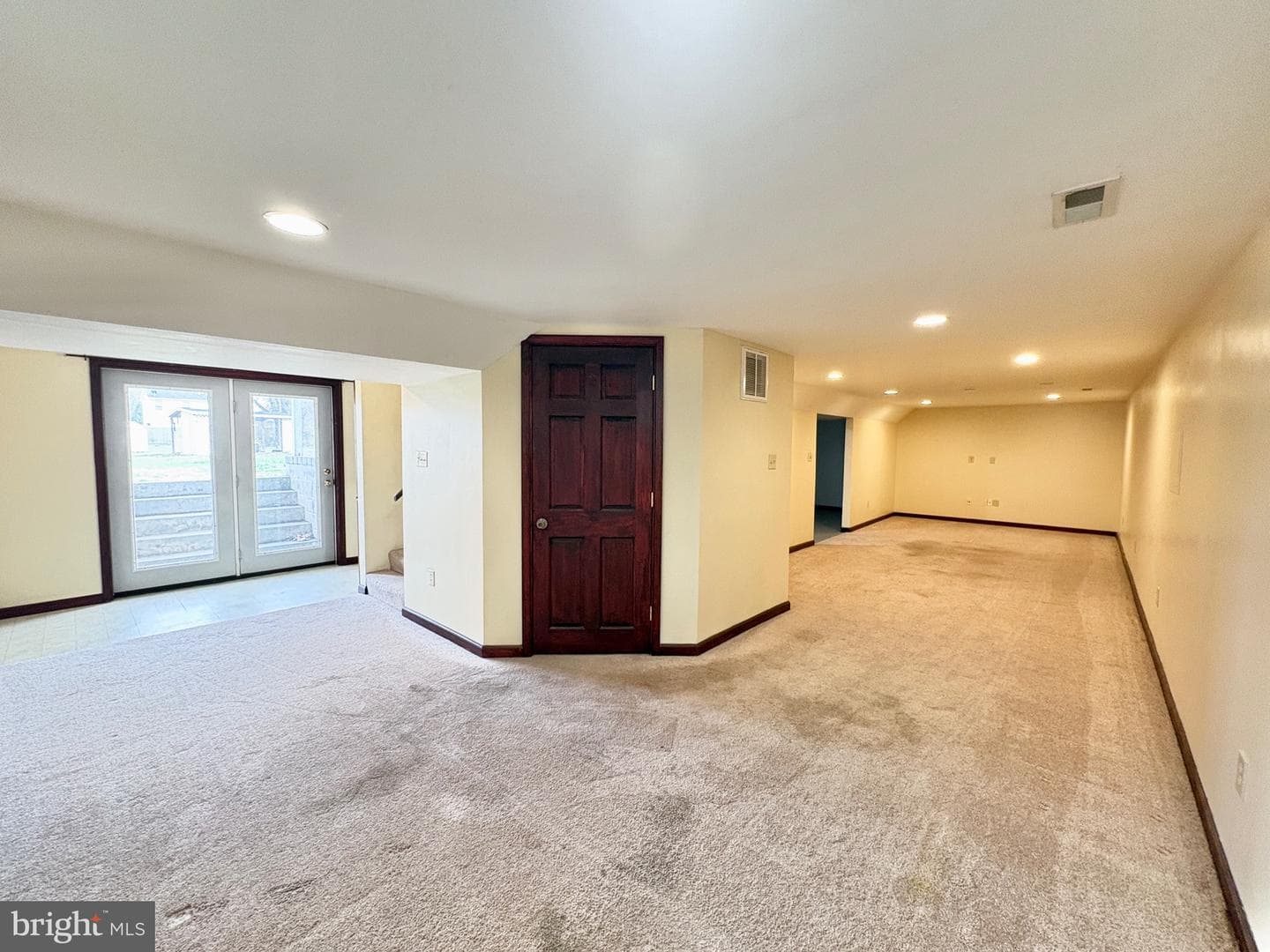 1604 S Ox Road photo 17