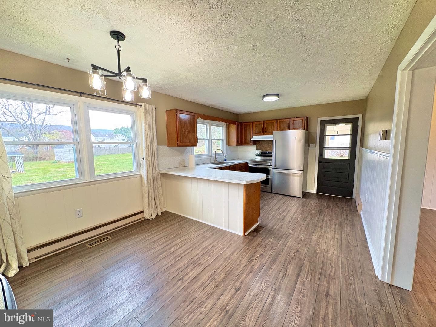 1604 S Ox Road photo 6