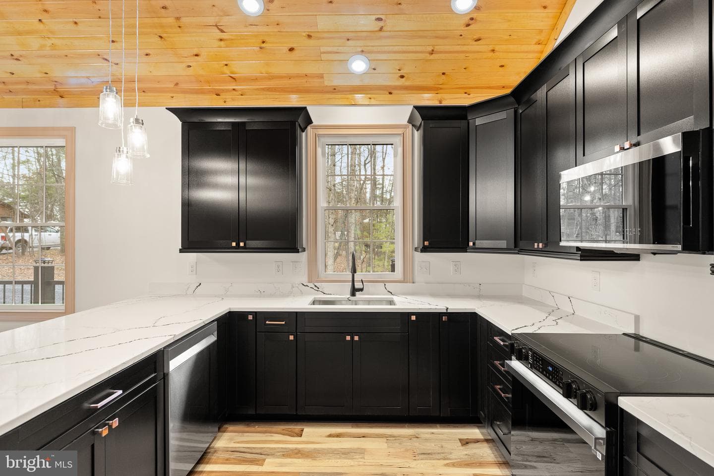 8399 Supinlick Ridge photo 12