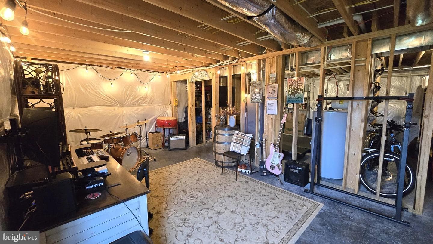 375 Branch Street photo 34