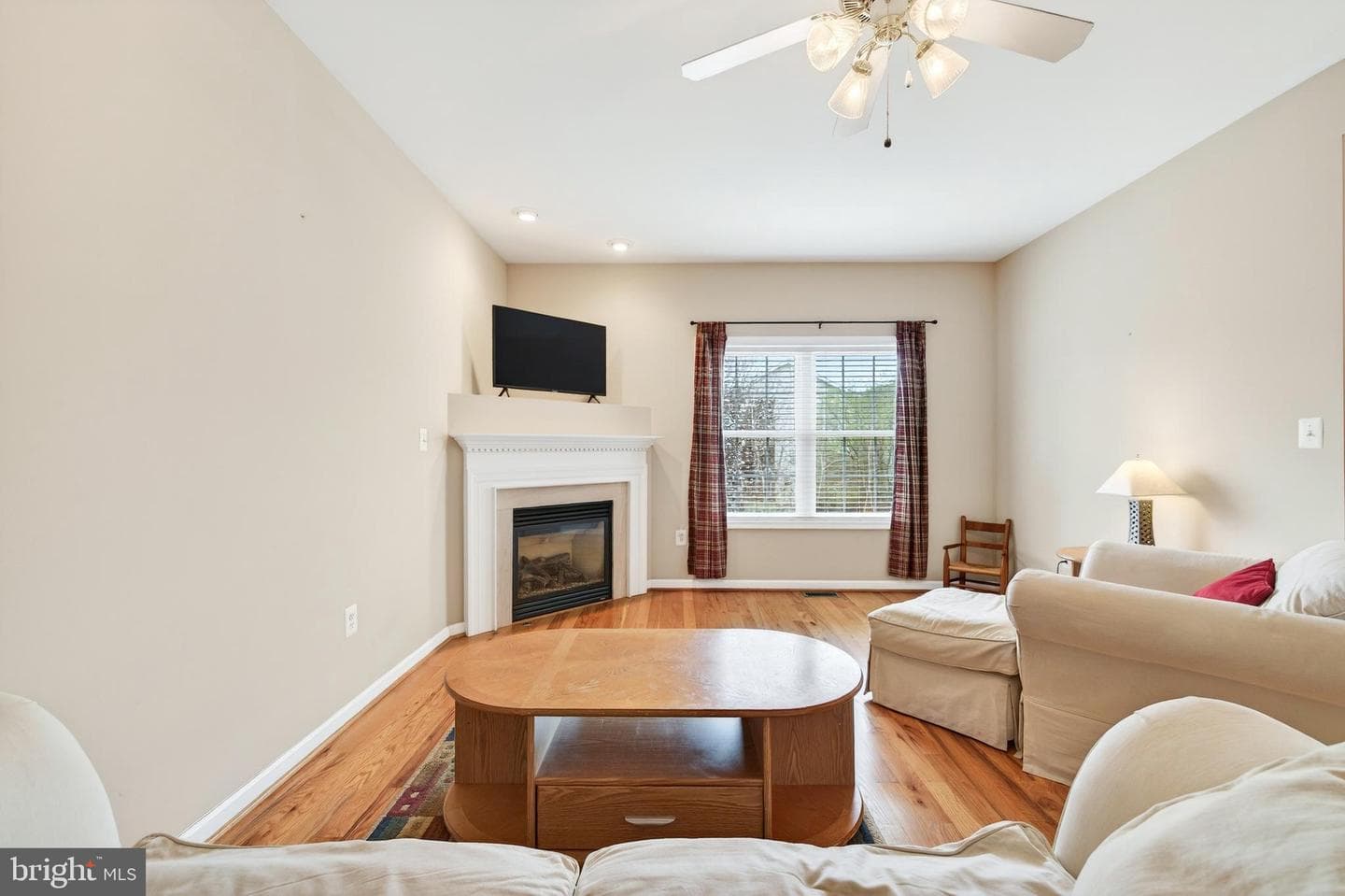 355 Hoover Road photo 10