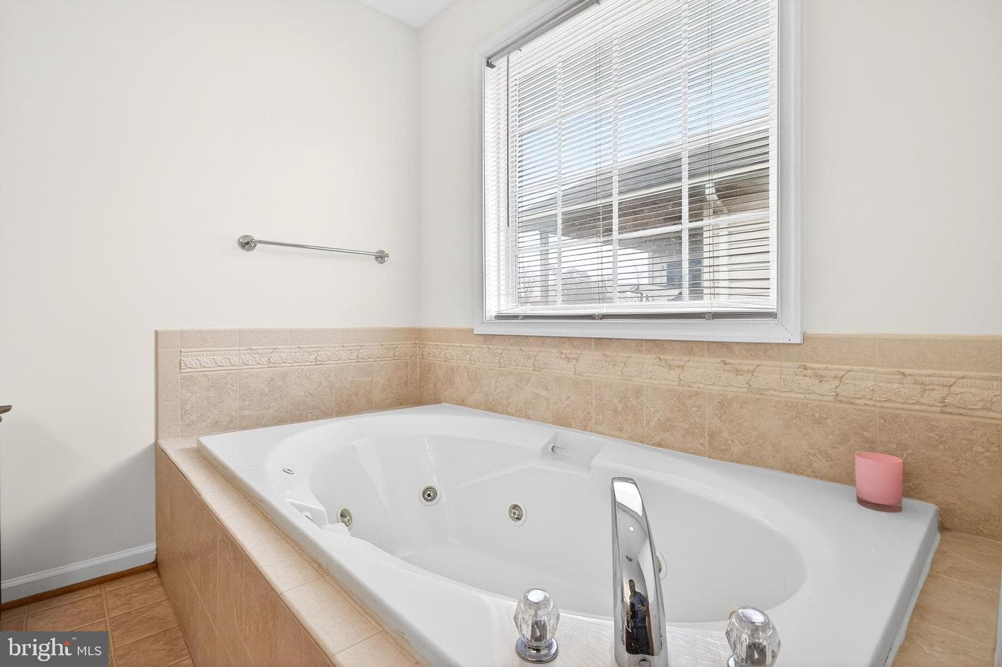 355 Hoover Road photo 24
