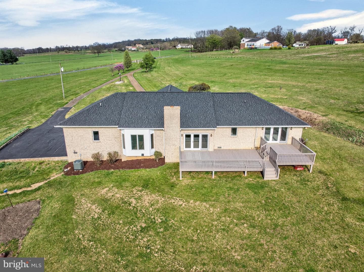 363 Davis Lane photo 10