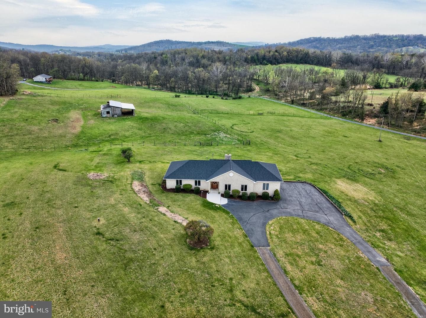 363 Davis Lane photo 15