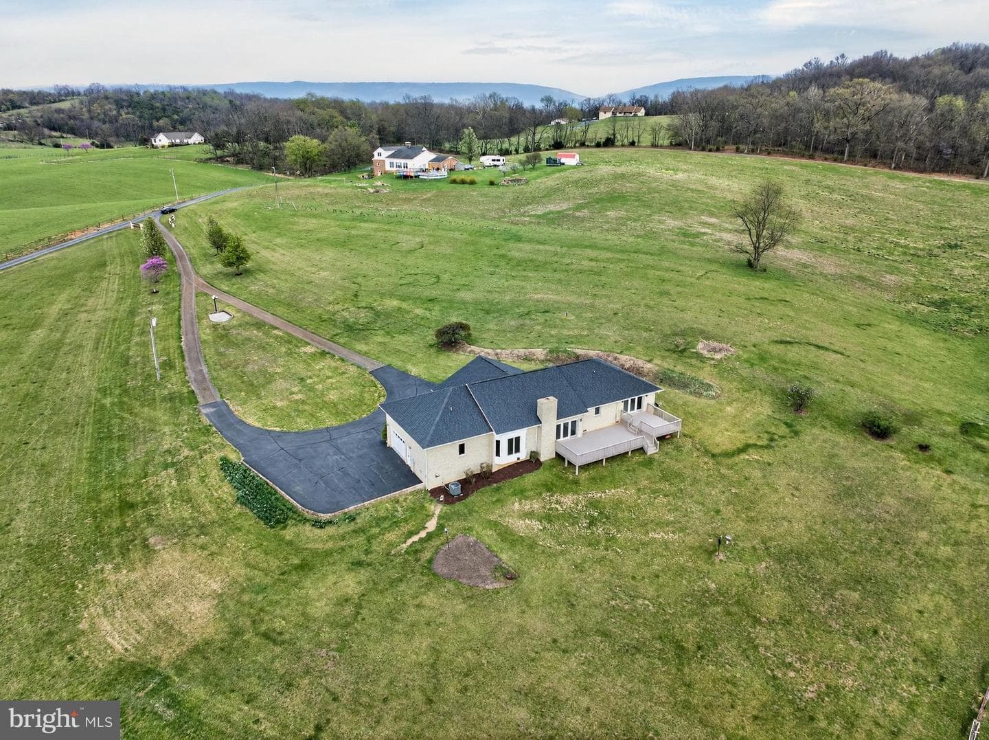 363 Davis Lane photo 17
