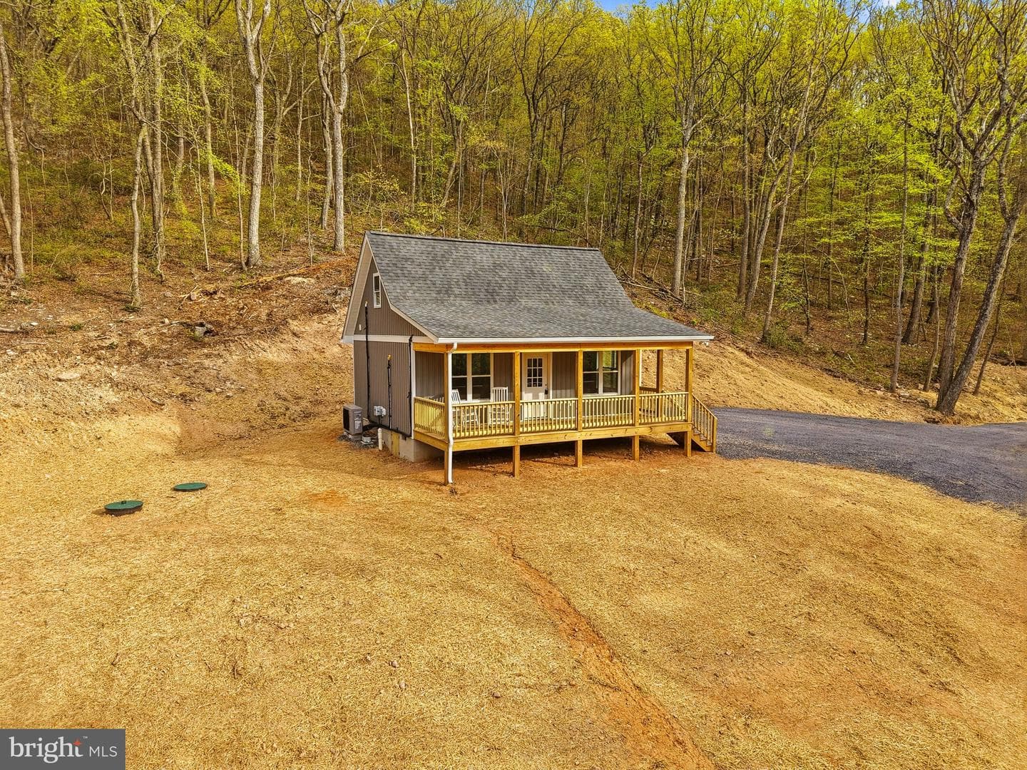 859 Mountain Slope Lane photo 2