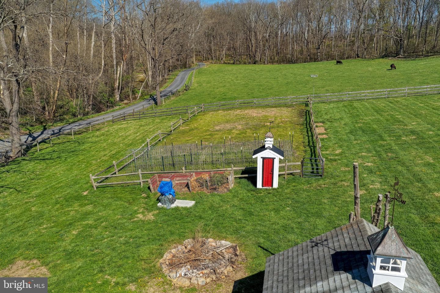 989 Swover Creek Road photo 17