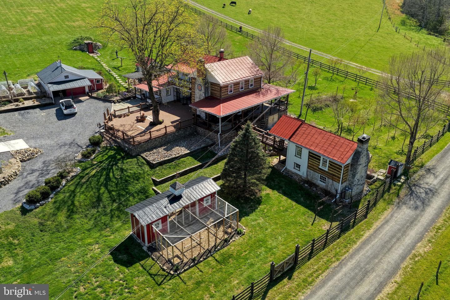 989 Swover Creek Road photo 6