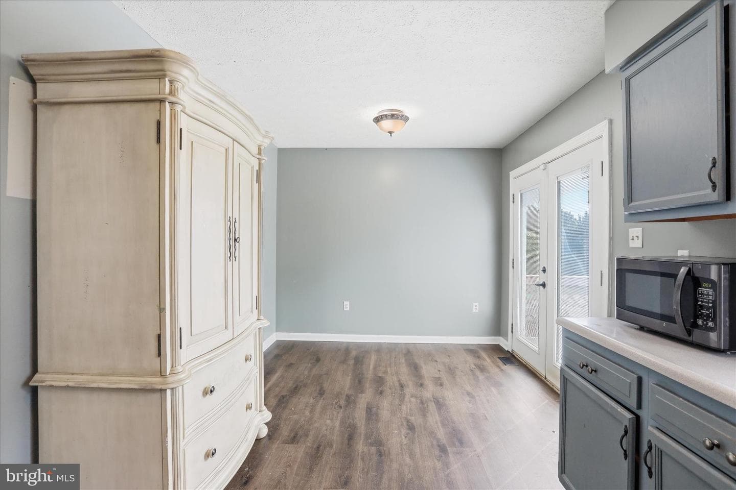 126 Greenleaf Road photo 14