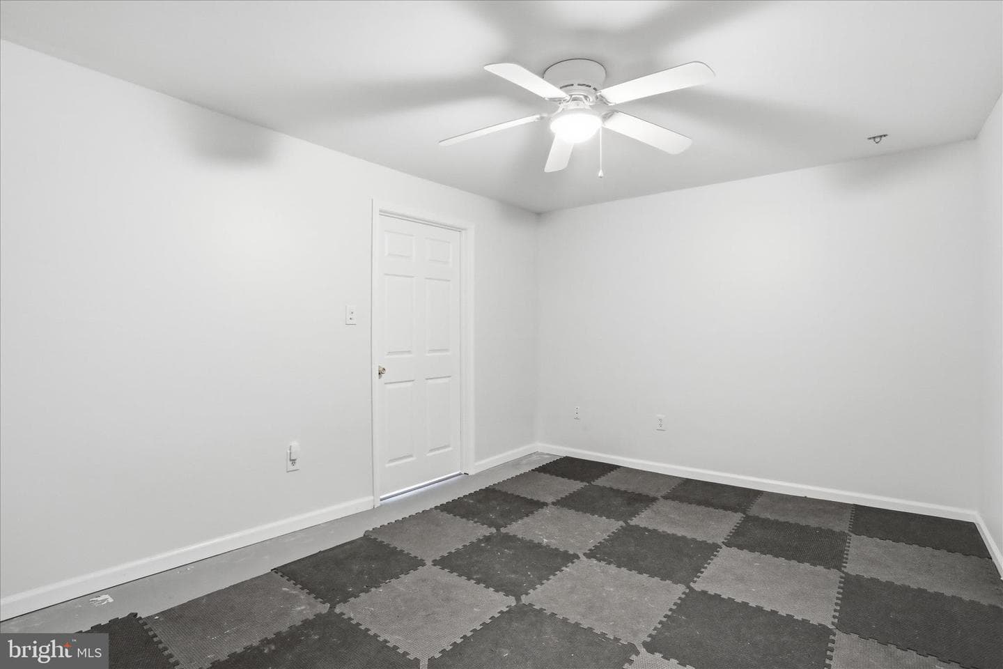 126 Greenleaf Road photo 25