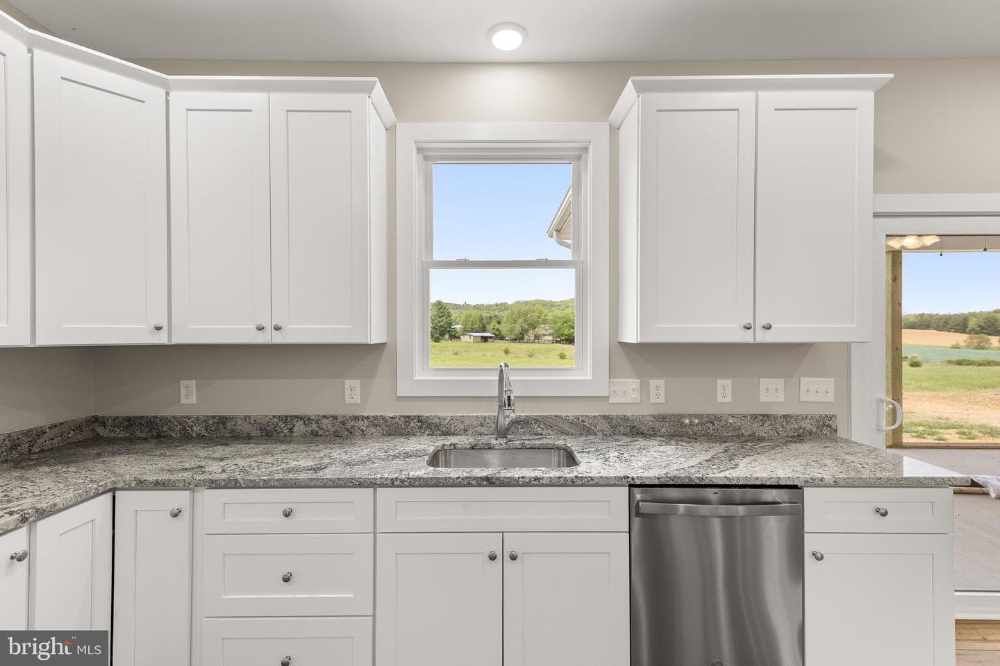 1611 Pleasant View photo 17