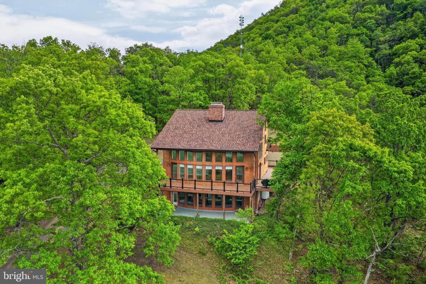 334 Tomahawk Lane