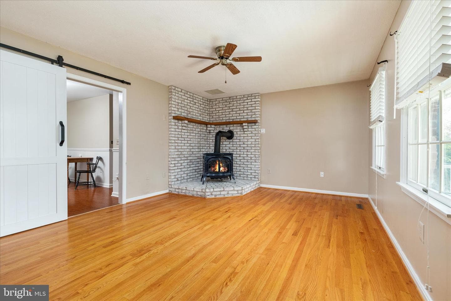 590 Fulton Drive photo 7